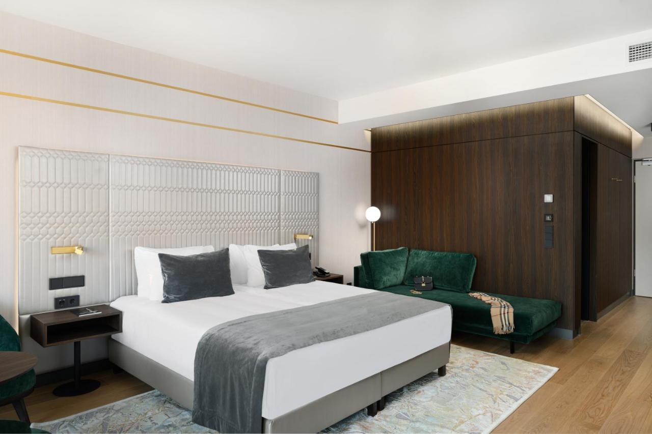 Emerald Downtown Luxury Suites By Continental Group Budapest Exterior foto