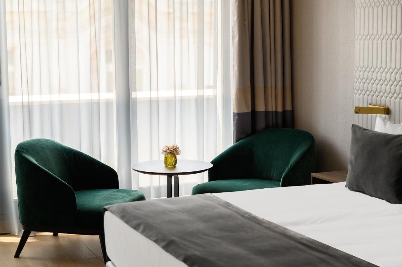 Emerald Downtown Luxury Suites By Continental Group Budapest Exterior foto