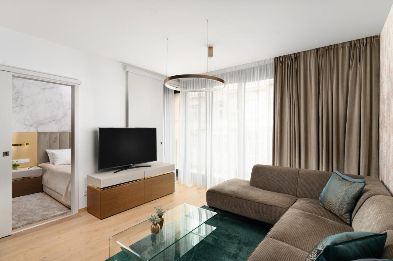 Emerald Downtown Luxury Suites By Continental Group Budapest Exterior foto