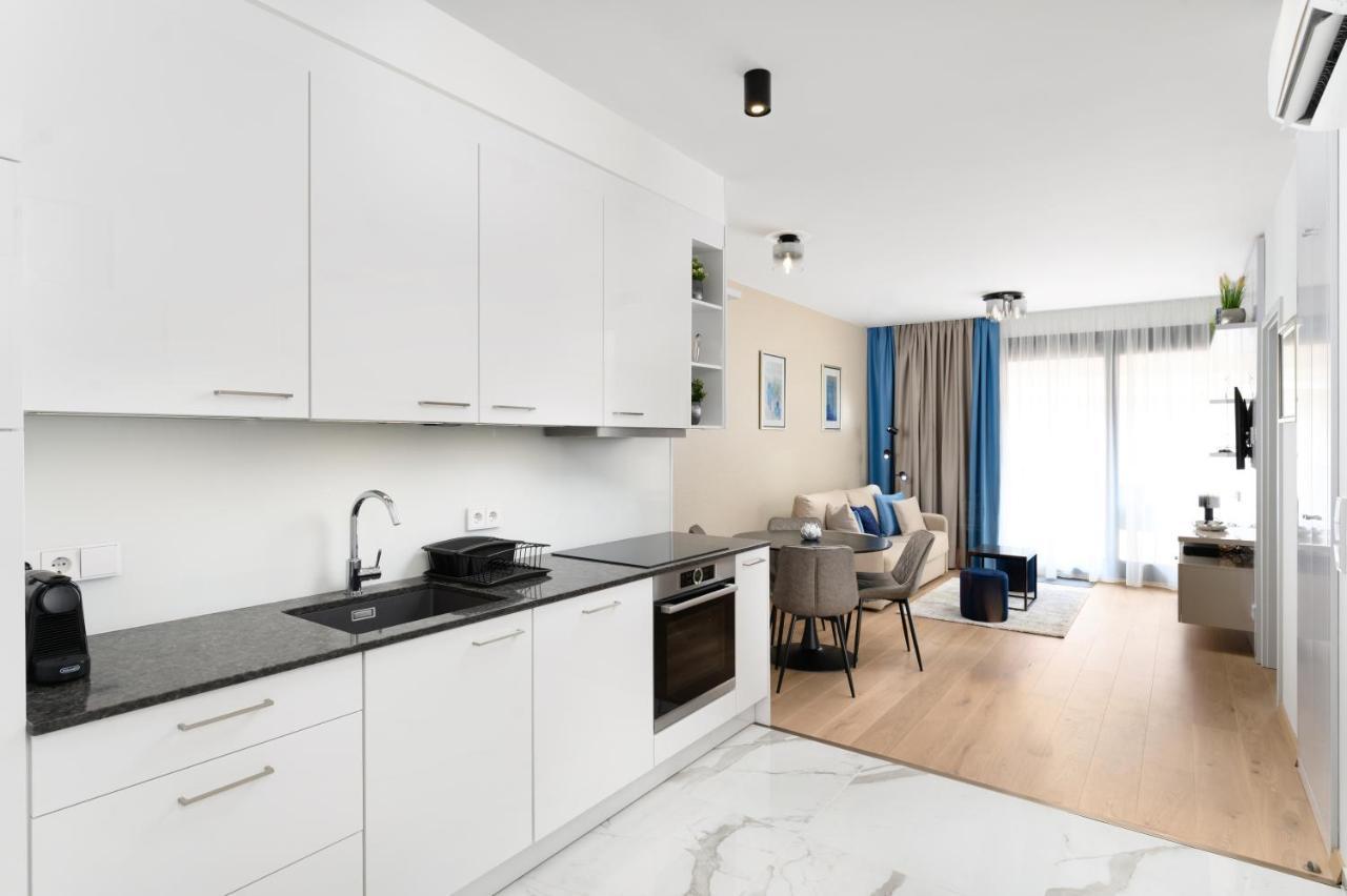 Emerald Downtown Luxury Suites By Continental Group Budapest Exterior foto