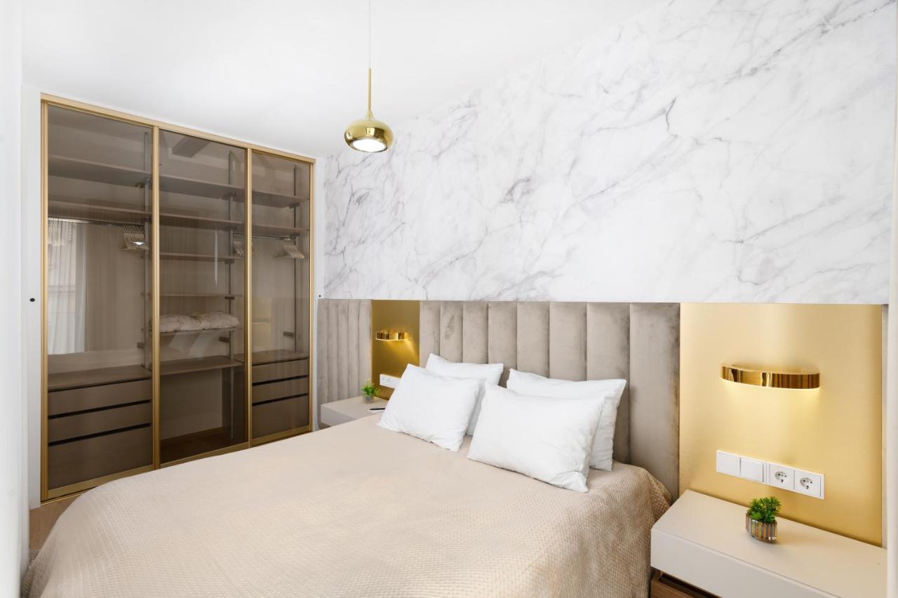Emerald Downtown Luxury Suites By Continental Group Budapest Exterior foto
