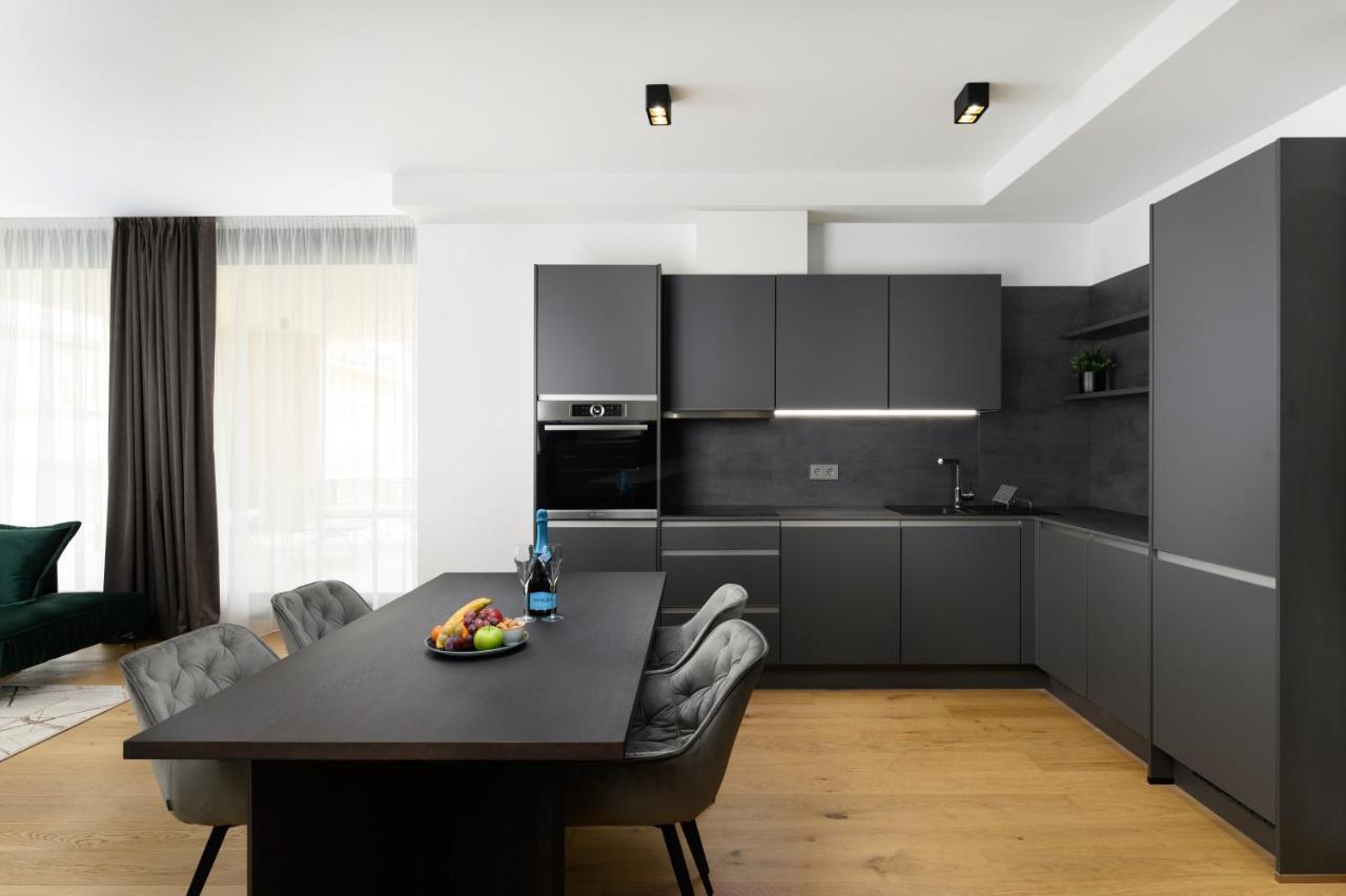 Emerald Downtown Luxury Suites By Continental Group Budapest Exterior foto
