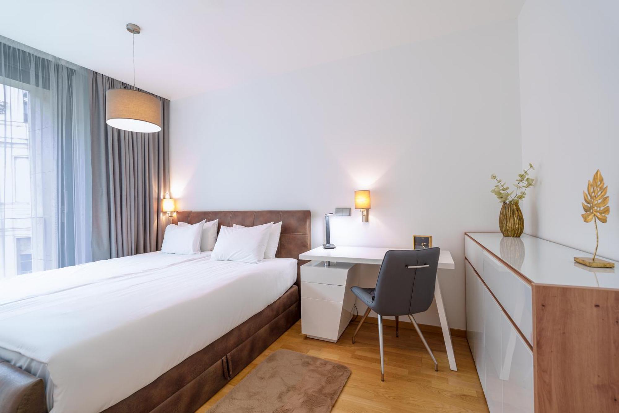 Emerald Downtown Luxury Suites By Continental Group Budapest Exterior foto