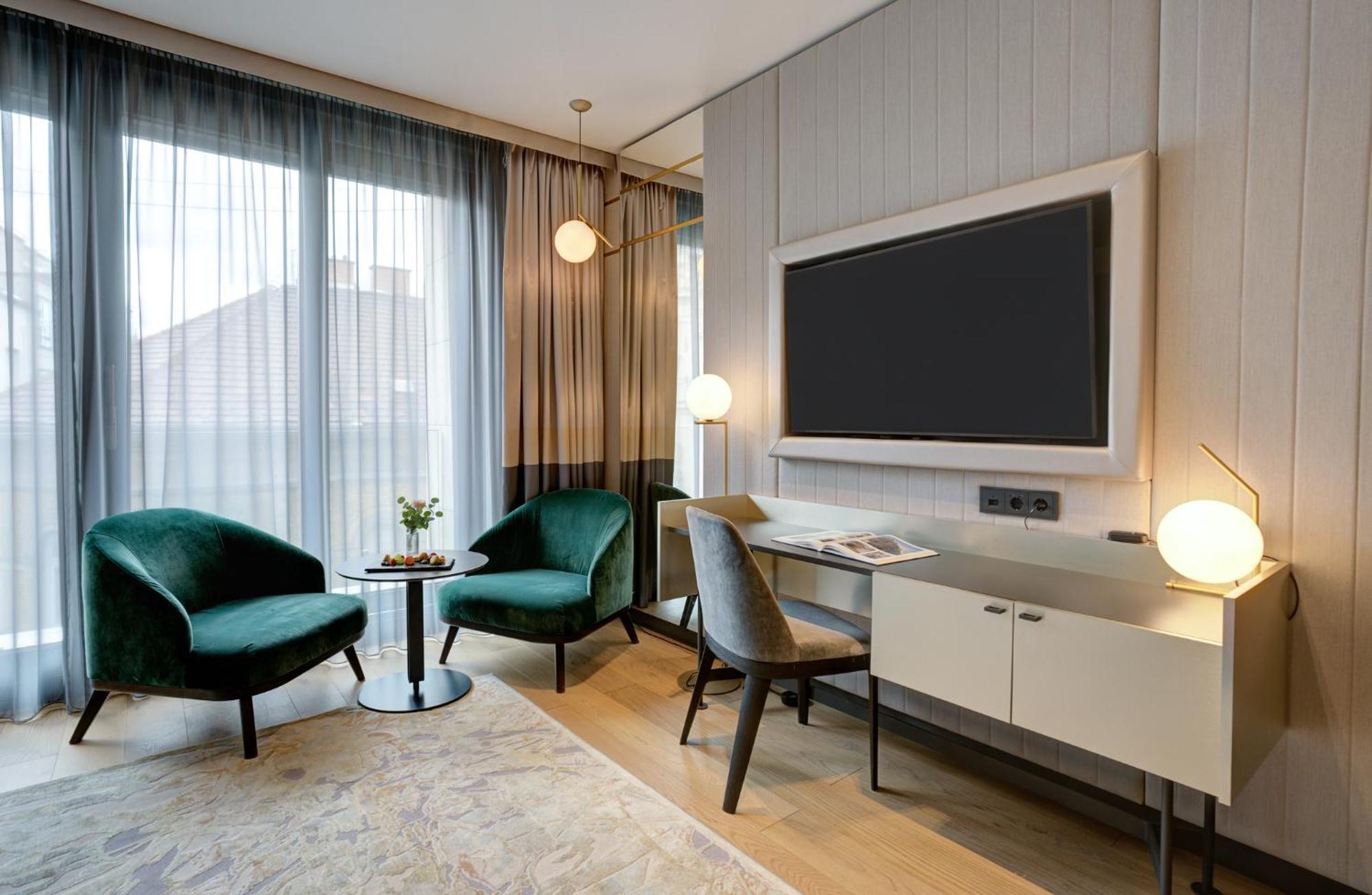 Emerald Downtown Luxury Suites By Continental Group Budapest Exterior foto