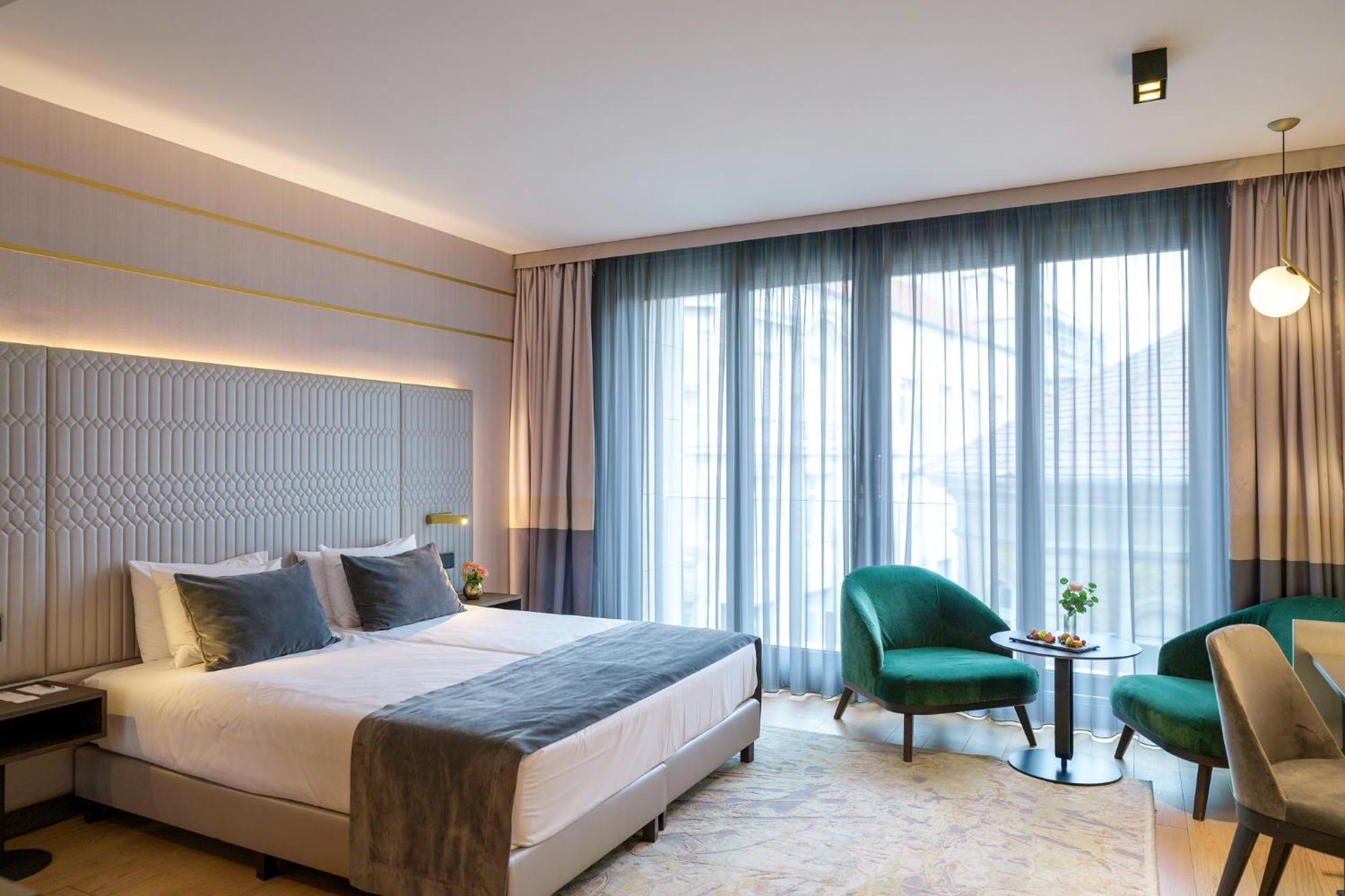 Emerald Downtown Luxury Suites By Continental Group Budapest Exterior foto